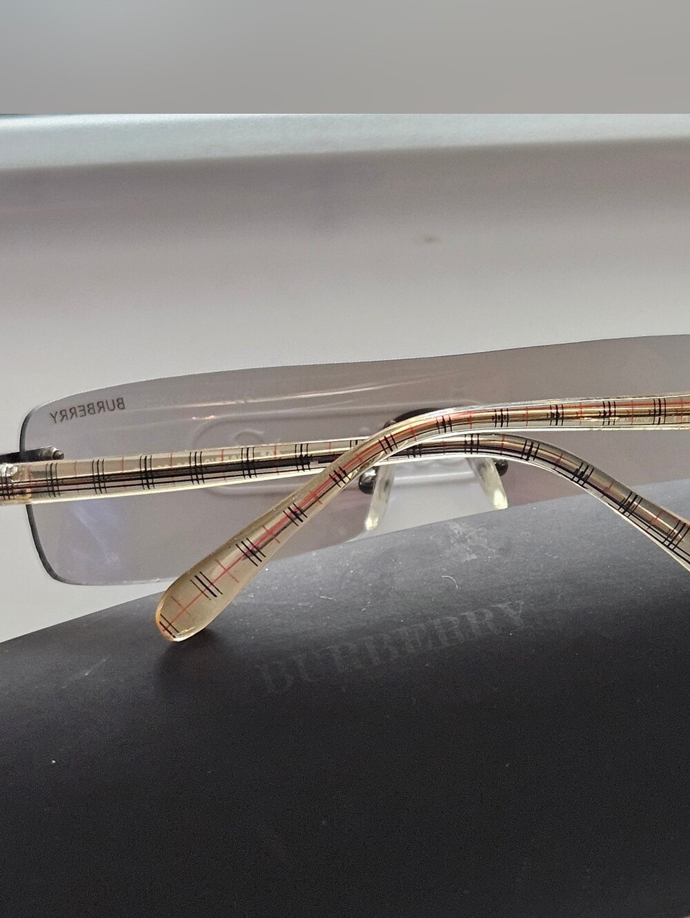 Burberry Rimless Shield Sunglasses Classic Check Tartan Arms & Case - Picture 6 of 10
